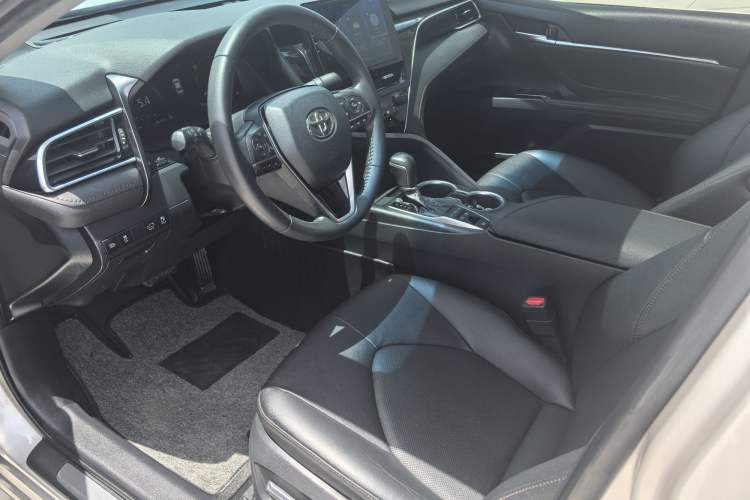 Used Toyota Camry 2021 Dual-Motor 2.5HG Luxury Edition Interior 2