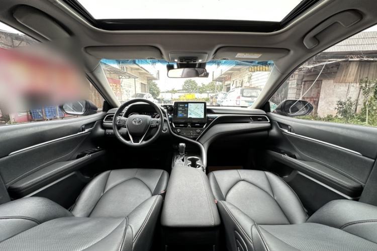 Used Toyota Camry 2021 2.0G Luxury Edition Interior 2