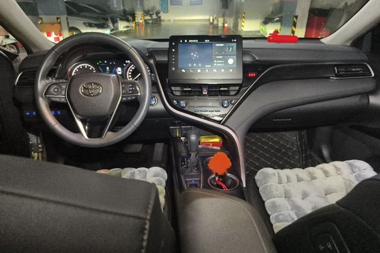 Used Toyota Camry 2021 2.0G Luxury Edition Interior 2