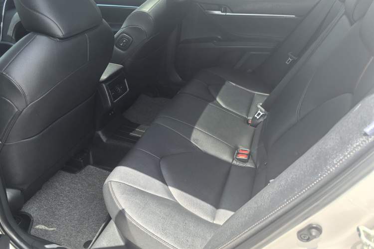 Used Toyota Camry 2021 Dual-Motor 2.5HG Luxury Edition Interior 3