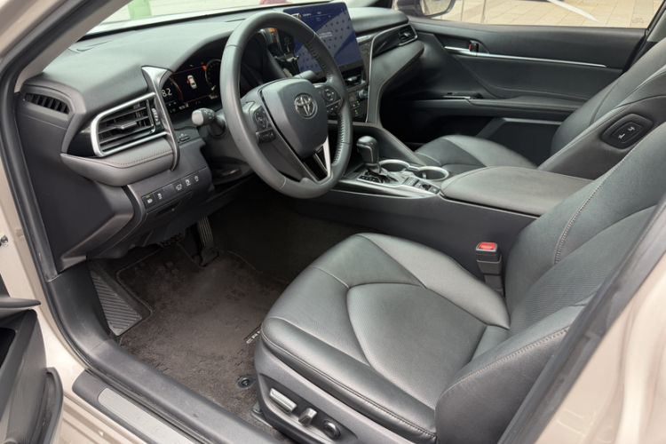 Used Toyota Camry 2021 2.5G Luxury Edition Interior 3