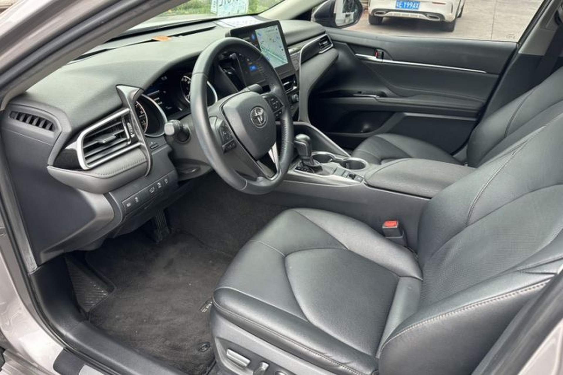 Used Toyota Camry 2021 2.0G Luxury Edition Interior 4