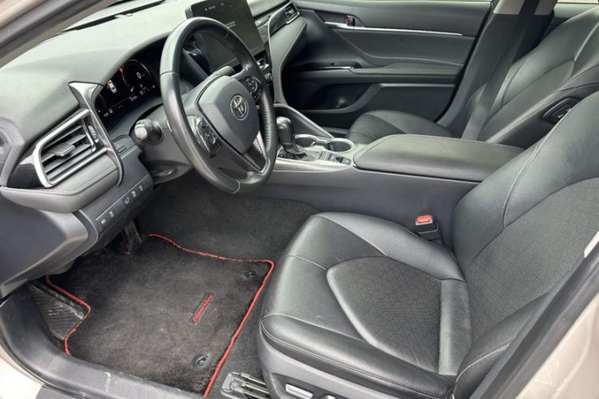 Used Toyota Camry 2021 2.5G Luxury Edition Interior 4