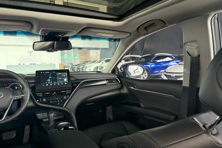 Used Toyota Camry 2021 2.5G Luxury Edition Interior 5