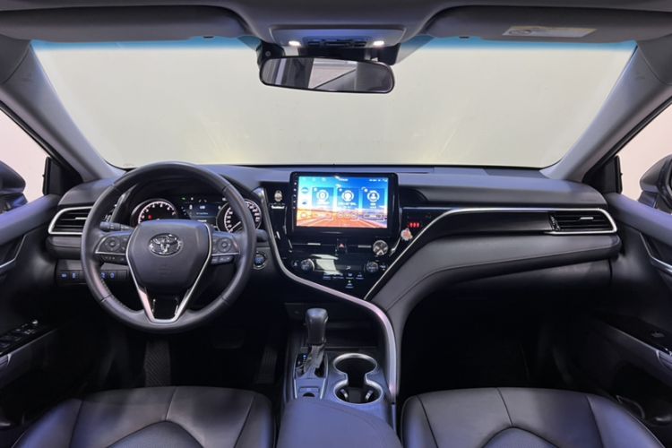 Used Toyota Camry 2021 2.0G Luxury Edition Interior 5