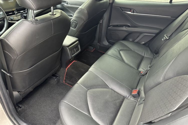 Used Toyota Camry 2021 2.5G Luxury Edition Interior 5