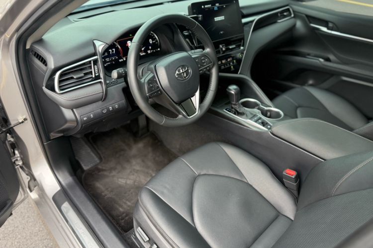 Used Toyota Camry 2021 2.5G Luxury Edition Interior 6