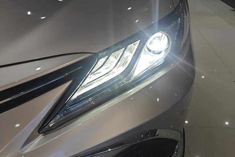 Used Toyota Camry 2021 2.5G Luxury Edition Left Front Headlight