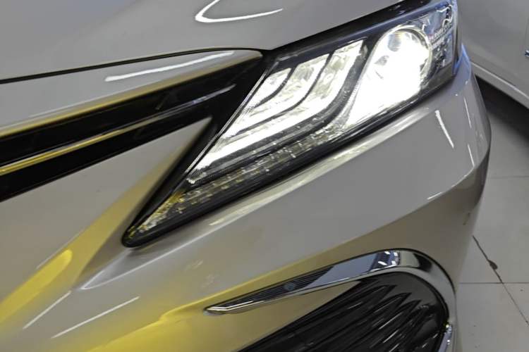 Used Toyota Camry 2021 2.5G Luxury Edition Left Front Headlight