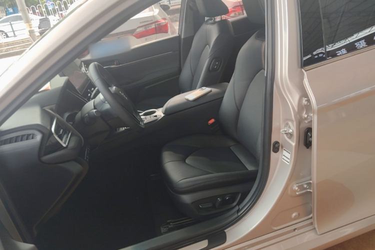 Used Toyota Camry 2021 2.5G Luxury Edition Left Front Seat