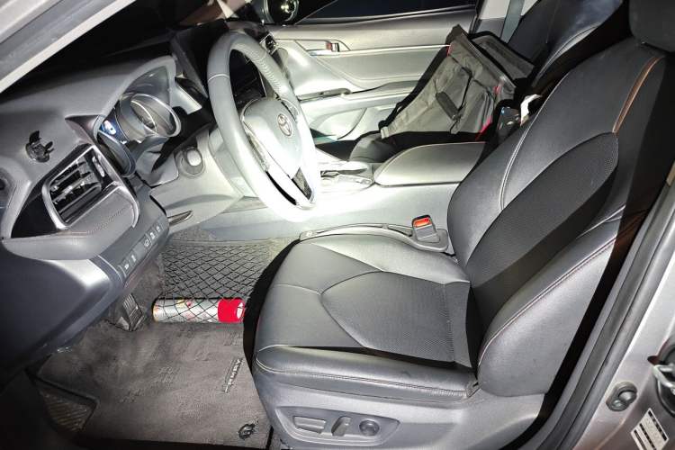 Used Toyota Camry 2021 2.0G Luxury Edition Left Front Seat
