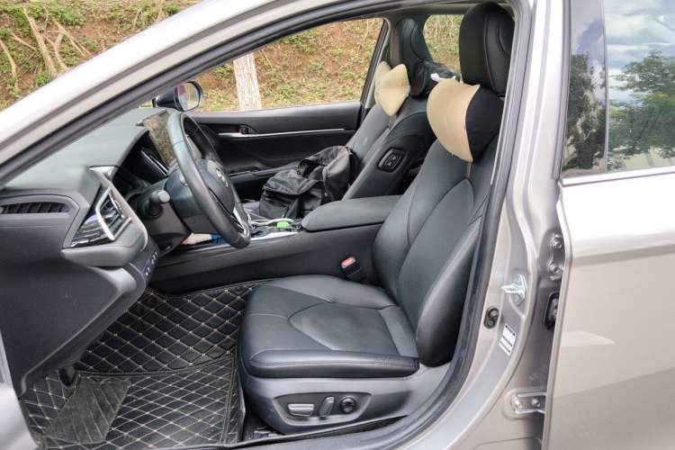 Used Toyota Camry 2021 2.5G Luxury Edition Left Front Seat