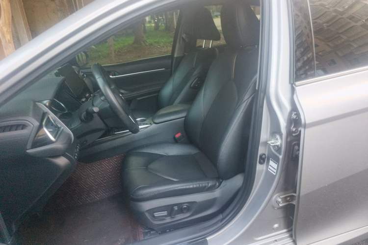 Used Toyota Camry 2021 2.0G Luxury Edition Left Front Seat