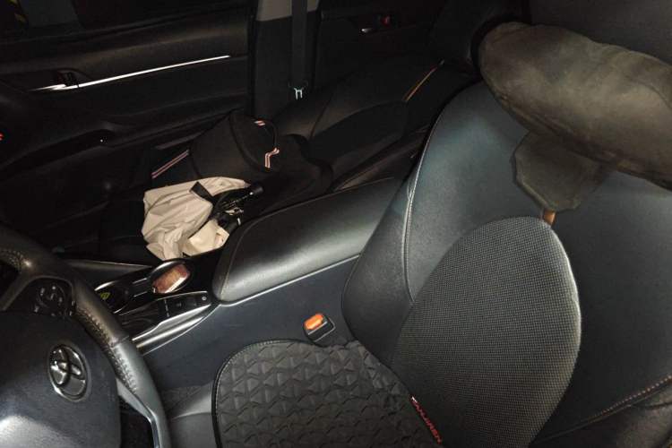 Used Toyota Camry 2021 2.5G Luxury Edition Left Front Seat