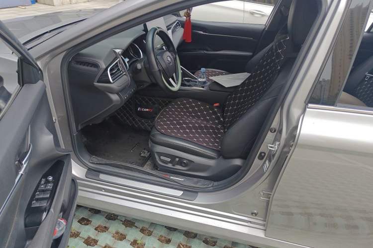 Used Toyota Camry 2021 2.0G Luxury Edition Left Front Seat