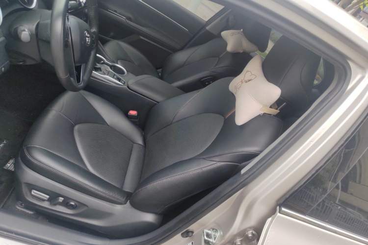 Used Toyota Camry 2021 2.0G Luxury Edition Left Front Seat
