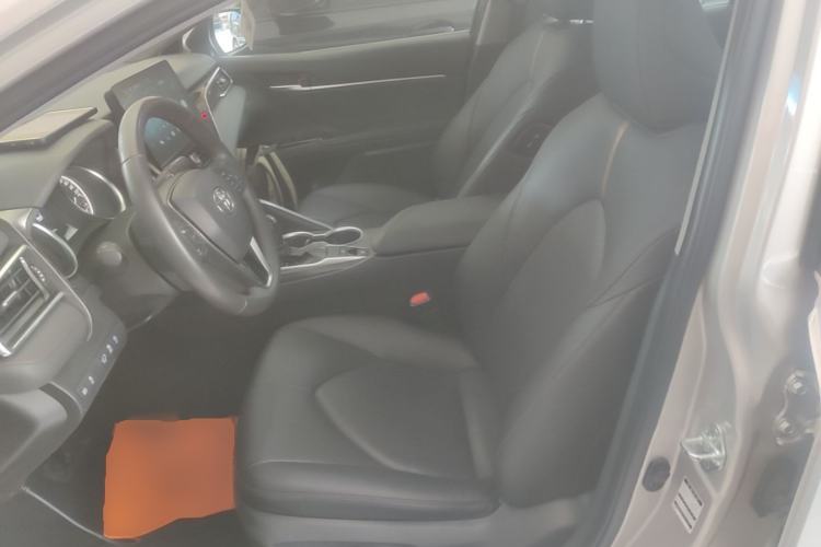 Used Toyota Camry 2021 2.0G Luxury Edition Left Front Seat