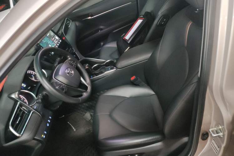 Used Toyota Camry 2021 2.0G Luxury Edition Left Front Seat