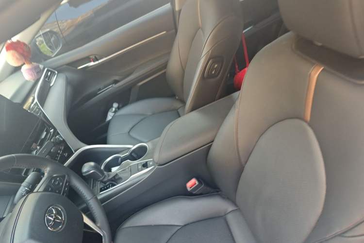 Used Toyota Camry 2021 2.0G Luxury Edition Left Front Seat