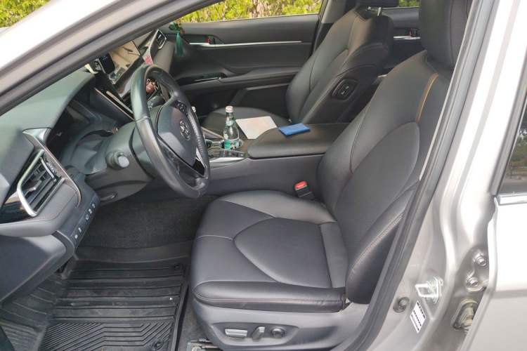 Used Toyota Camry 2021 2.5G Luxury Edition Left Front Seat