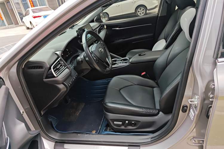 Used Toyota Camry 2021 2.5G Luxury Edition Left Front Seat