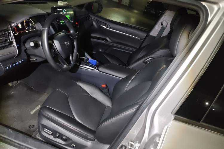 Used Toyota Camry 2021 2.5G Luxury Edition Left Front Seat