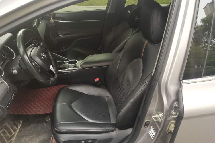 Used Toyota Camry 2021 2.0G Luxury Edition Left Front Seat