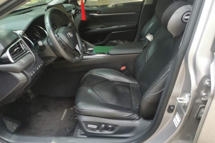 Used Toyota Camry 2021 2.0G Luxury Edition Left Front Seat