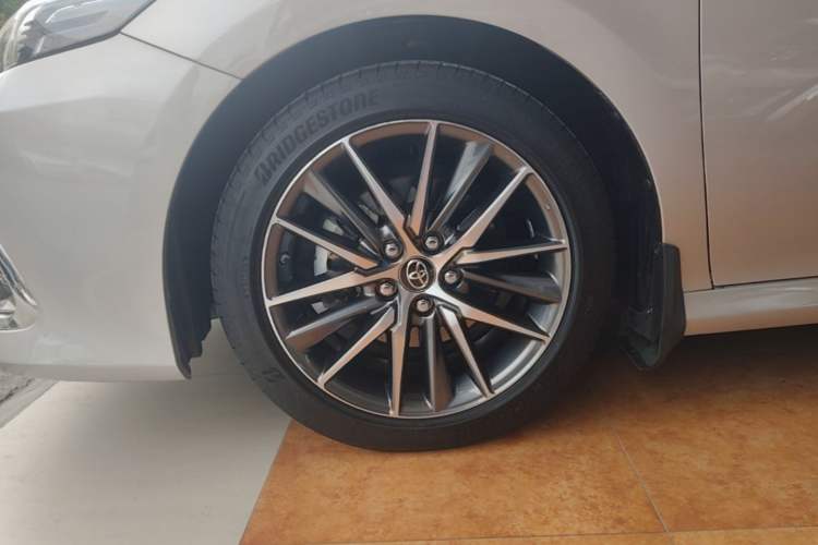 Used Toyota Camry 2021 2.5G Luxury Edition Left Front Wheel Hub