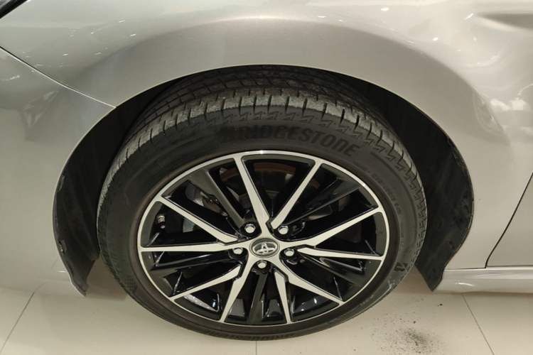 Used Toyota Camry 2021 2.5S Fēngshàng Edition Left Front Wheel Hub