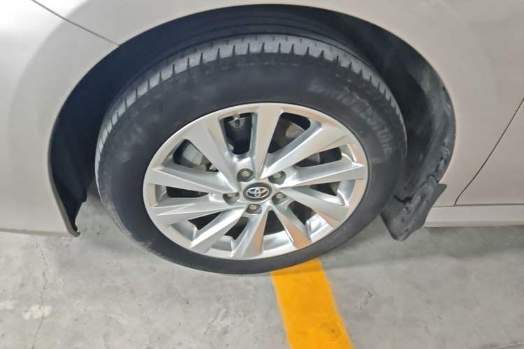 Used Toyota Camry 2021 2.0G Luxury Edition Left Front Wheel Hub