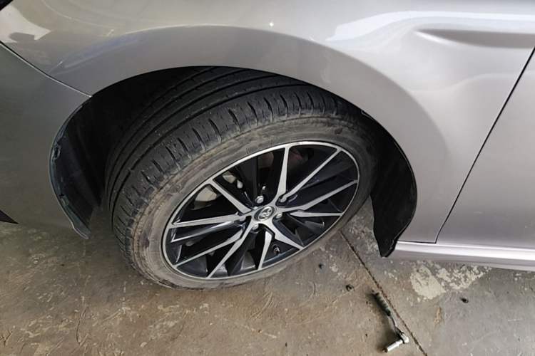 Used Toyota Camry 2021 2.0S FENGSHANG Edition Left Front Wheel Hub