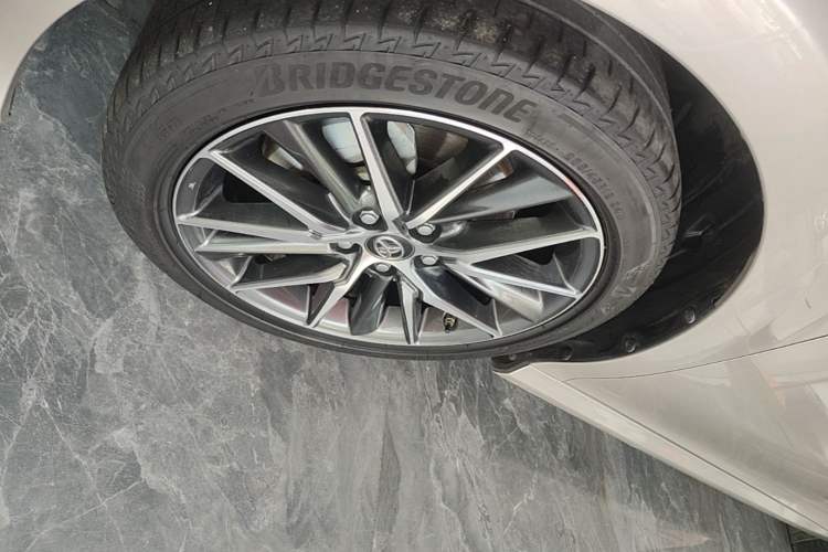 Used Toyota Camry 2021 2.5G Luxury Edition Left Front Wheel Hub