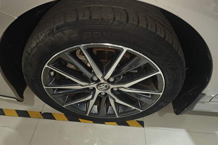 Used Toyota Camry 2021 2.5G Luxury Edition Left Front Wheel Hub
