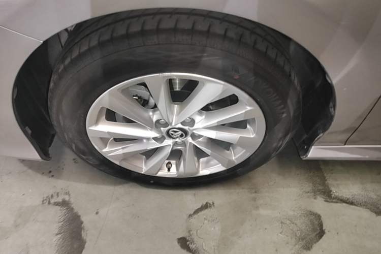 Used Toyota Camry 2021 2.0G Luxury Edition Left Front Wheel Hub