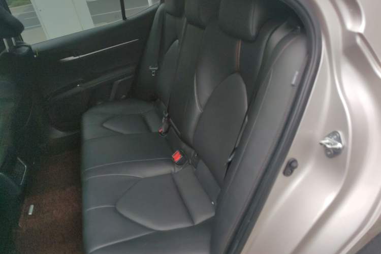 Used Toyota Camry 2021 2.0G Luxury Edition Left Rear Seat