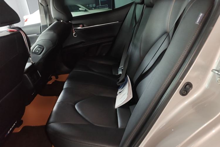 Used Toyota Camry 2021 2.5G Luxury Edition Left Rear Seat