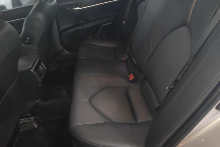 Used Toyota Camry 2021 2.5G Luxury Edition Left Rear Seat