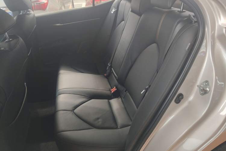 Used Toyota Camry 2021 2.5G Luxury Edition Left Rear Seat