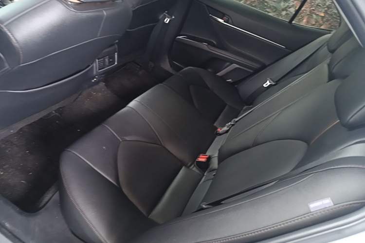 Used Toyota Camry 2021 2.0G Luxury Edition Left Rear Seat