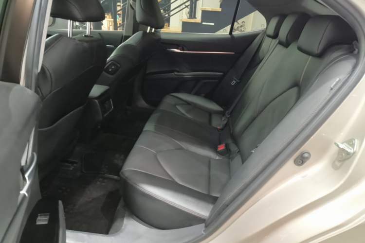 Used Toyota Camry 2021 2.0G Luxury Edition Left Rear Seat