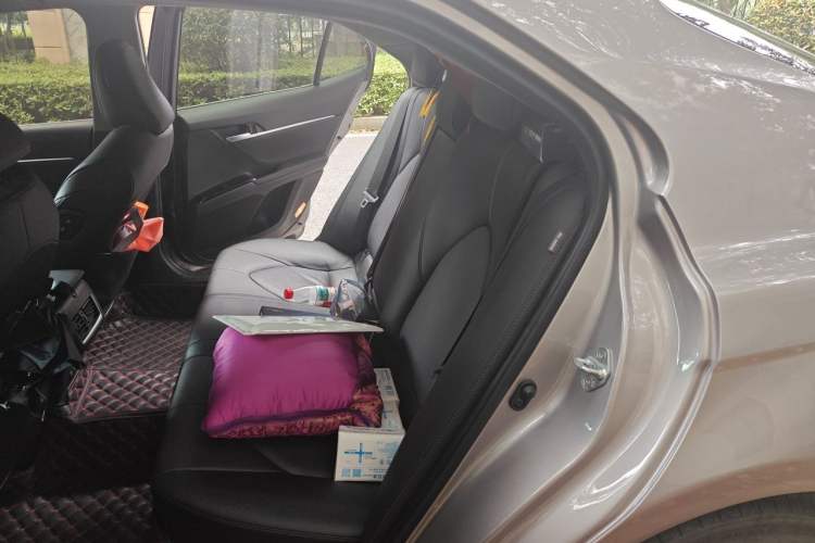Used Toyota Camry 2021 2.5G Luxury Edition Left Rear Seat