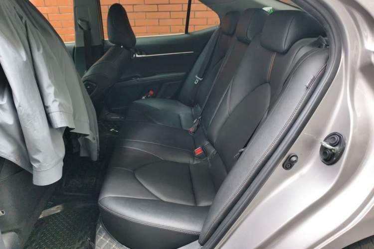 Used Toyota Camry 2021 2.5G Luxury Edition Left Rear Seat