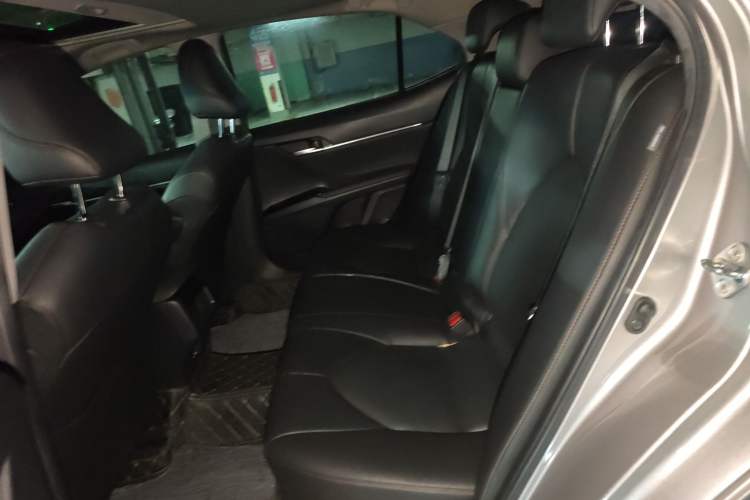 Used Toyota Camry 2021 2.0G Luxury Edition Left Rear Seat