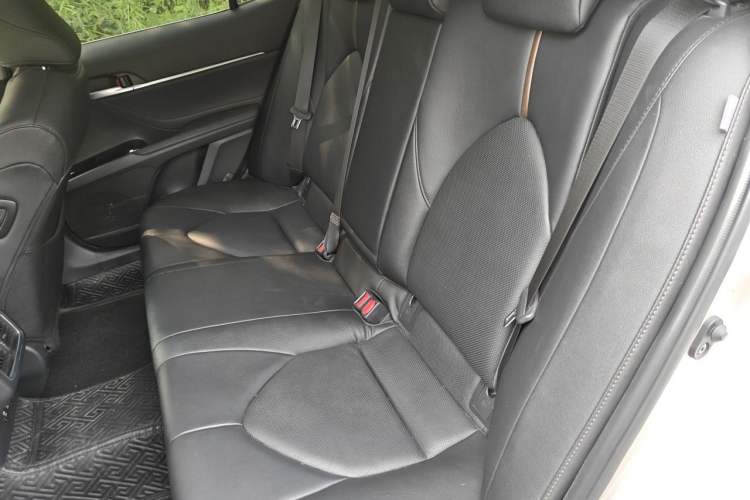 Used Toyota Camry 2021 2.0G Luxury Edition Left Rear Seat