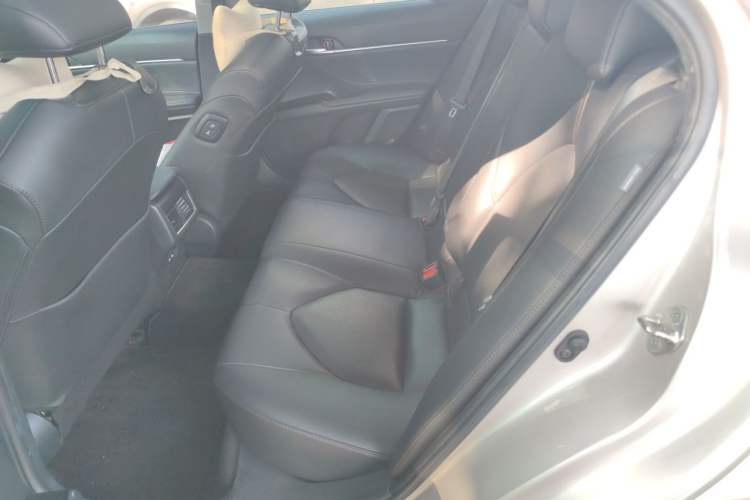 Used Toyota Camry 2021 2.5G Luxury Edition Left Rear Seat