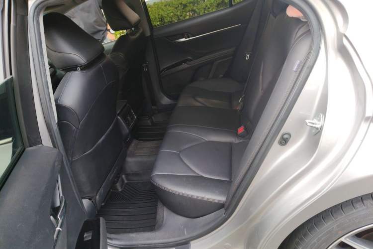 Used Toyota Camry 2021 2.5G Luxury Edition Left Rear Seat