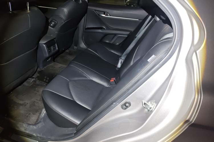Used Toyota Camry 2021 2.5G Luxury Edition Left Rear Seat