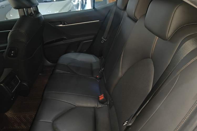 Used Toyota Camry 2021 2.5G Luxury Edition Left Rear Seat