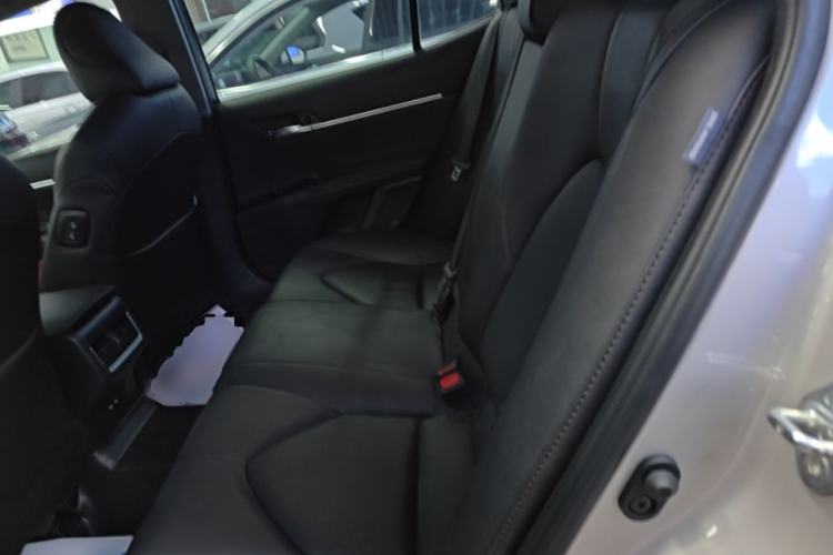 Used Toyota Camry 2021 2.5G Luxury Edition Left Rear Seat